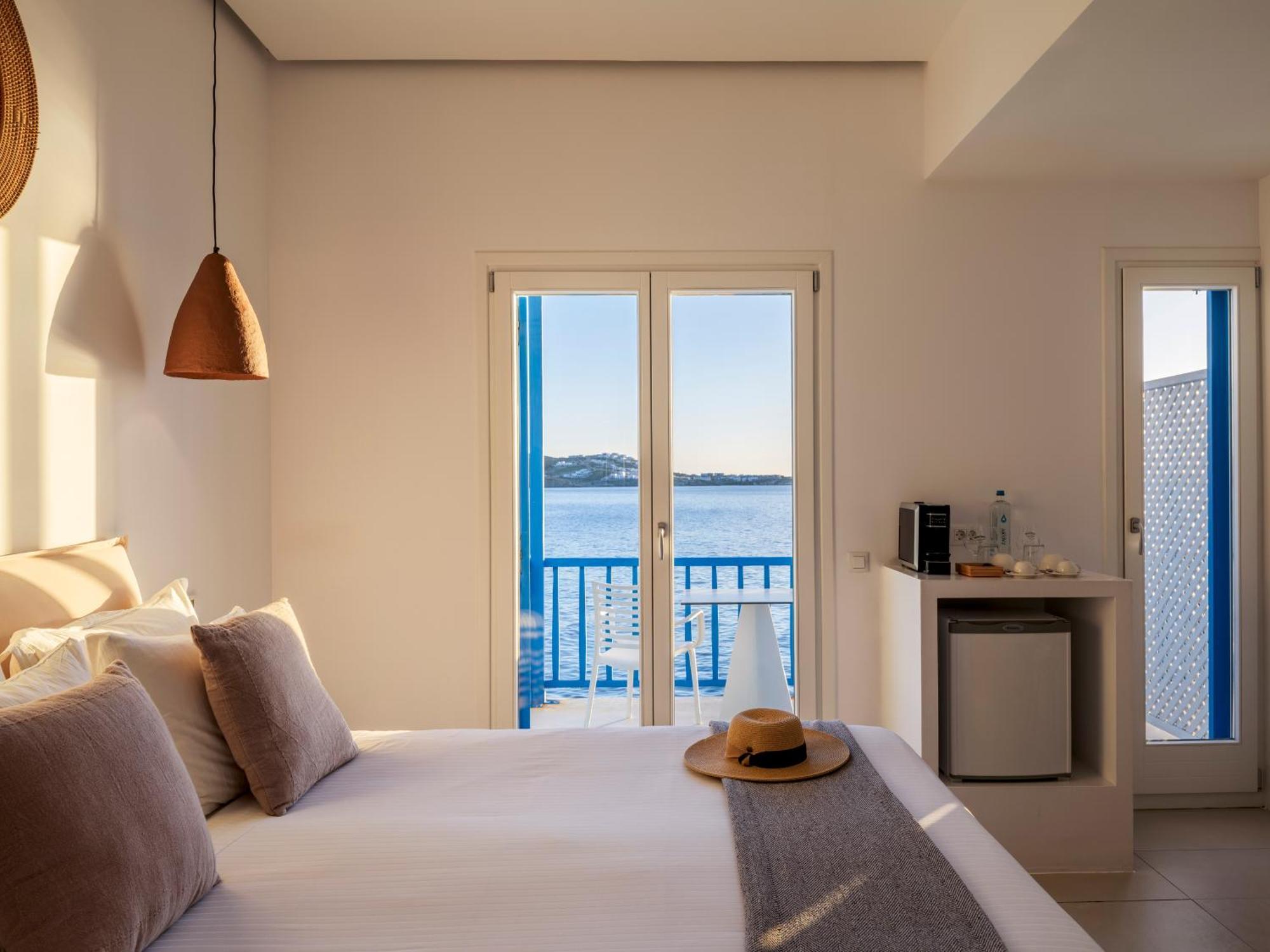 Bluetopia Suites Mykonos Town Экстерьер фото