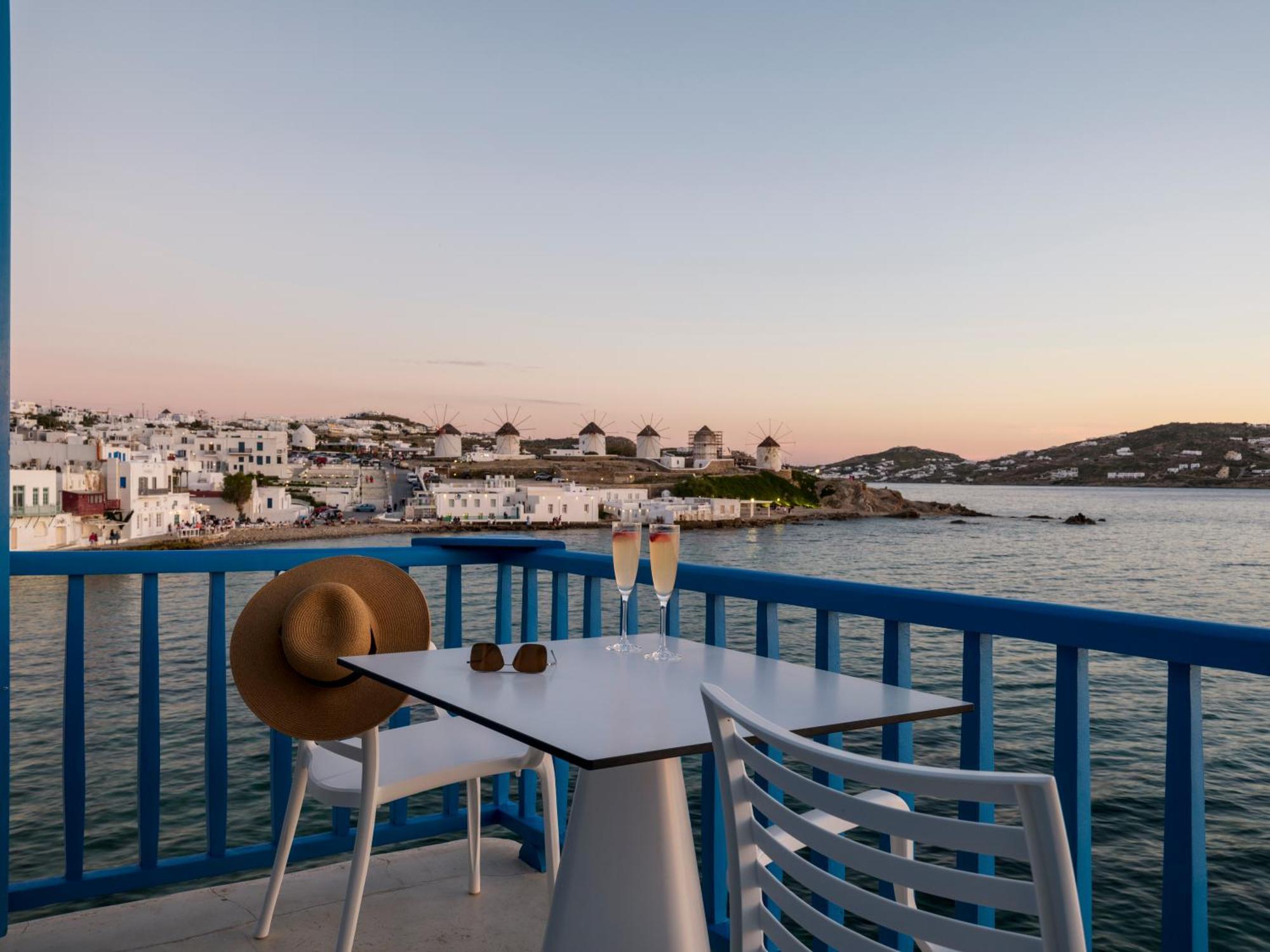 Bluetopia Suites Mykonos Town Экстерьер фото