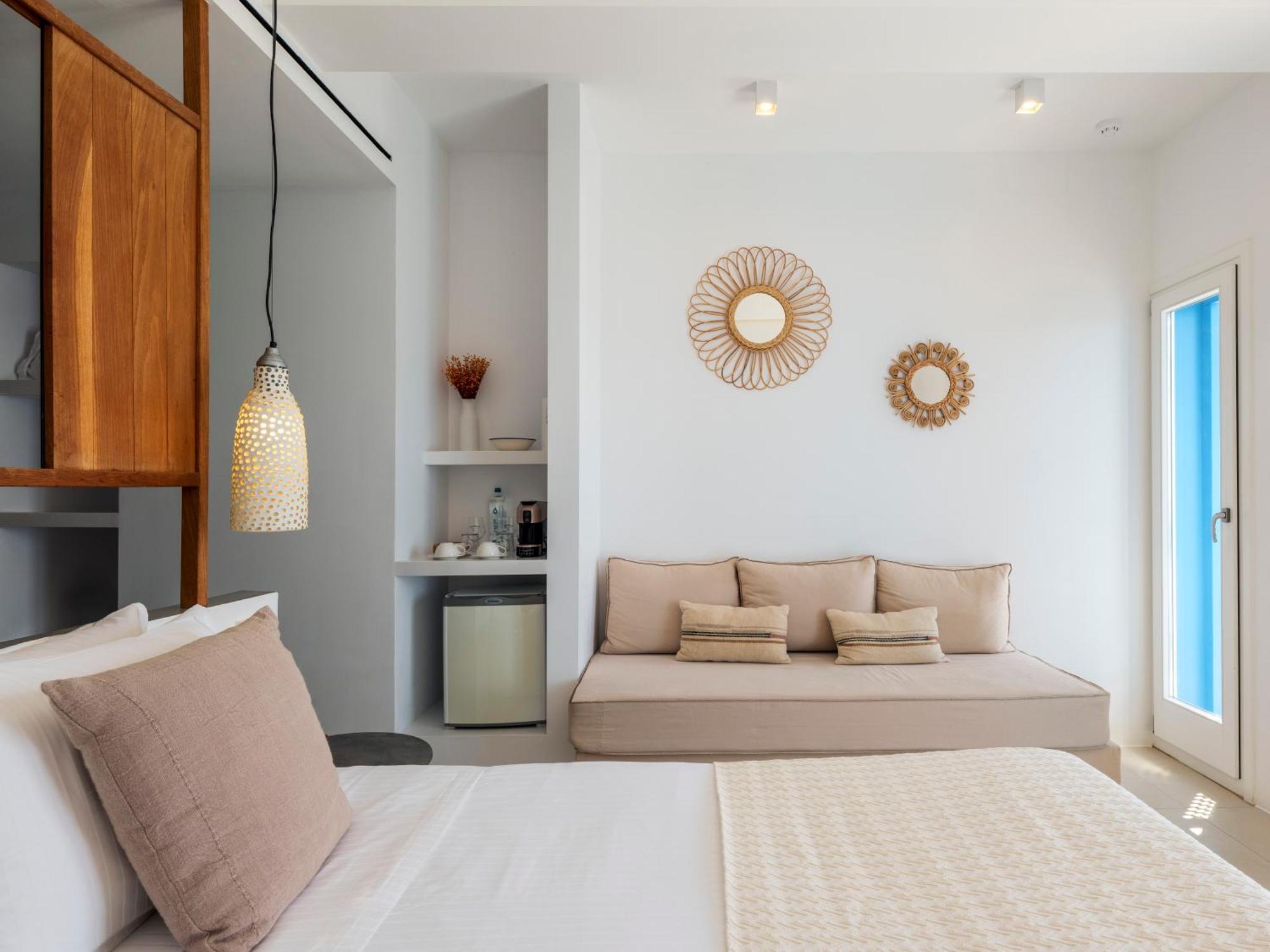 Bluetopia Suites Mykonos Town Экстерьер фото